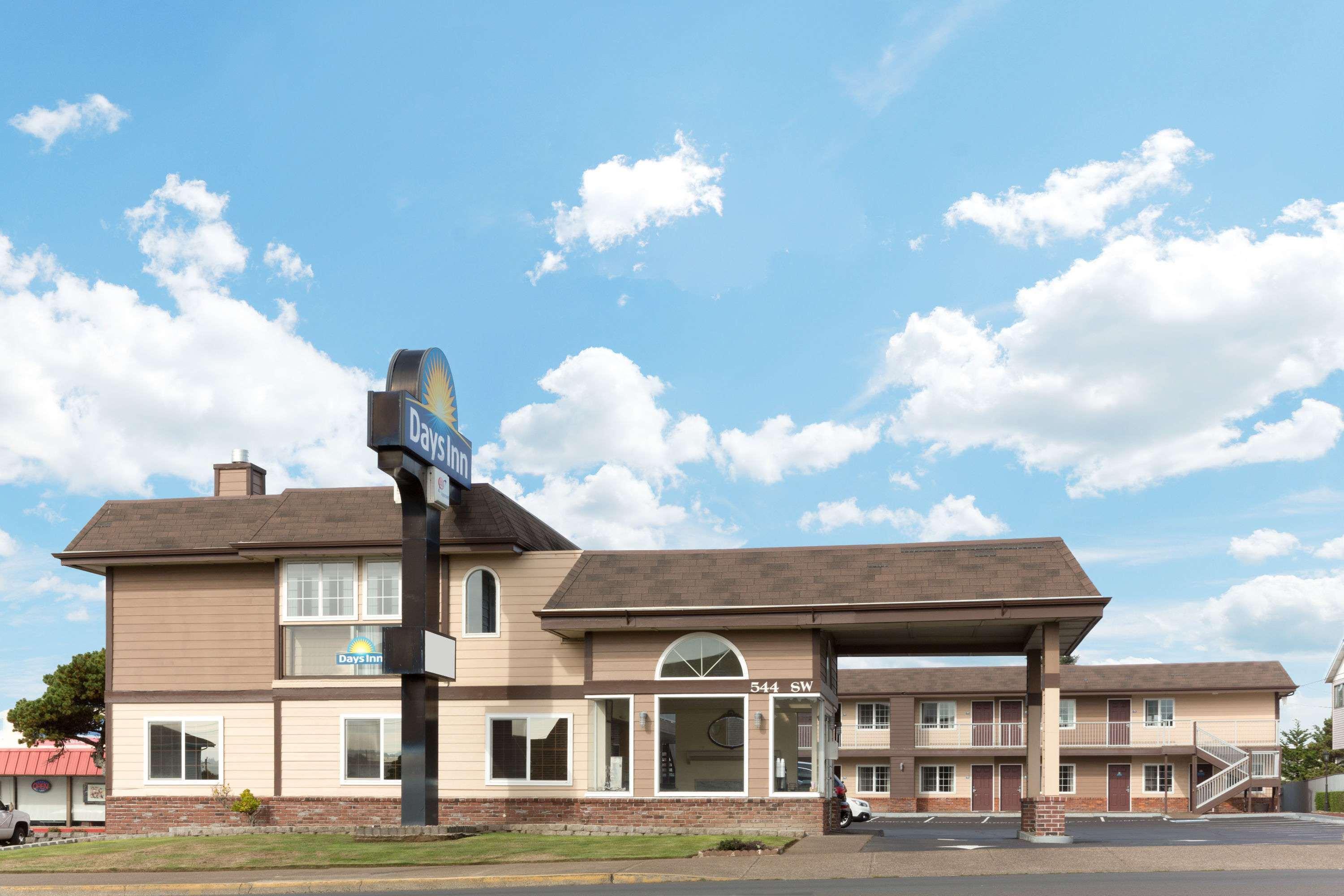 Days Inn By Wyndham Newport Or מראה חיצוני תמונה