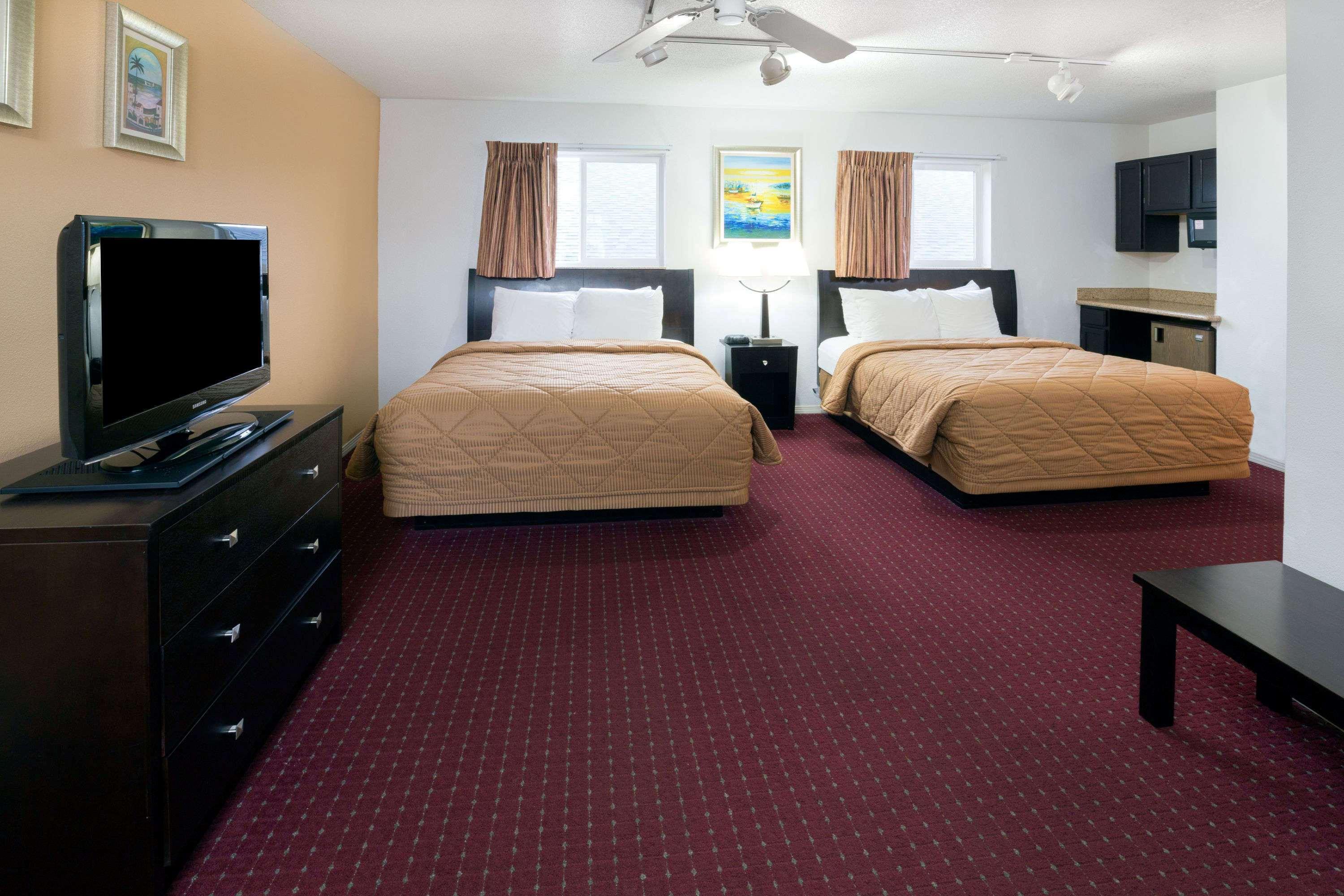 Days Inn By Wyndham Newport Or מראה חיצוני תמונה